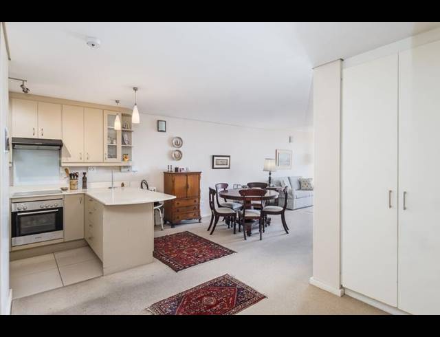 2 BEDROOM APARTMENT FOR SALE IN KENILWORTH UPPER